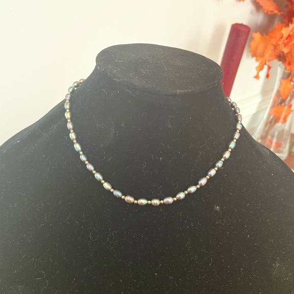 Assorted jewelry both costume both costume and real. - Picture 10 of 16